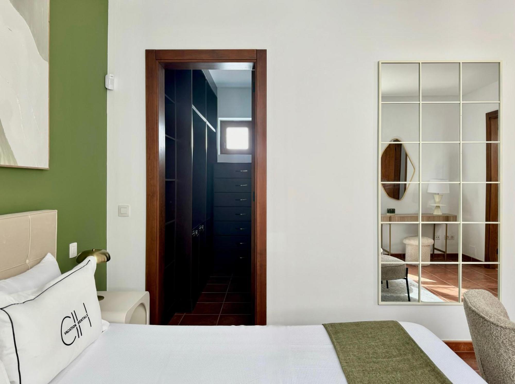 Willa Canaryislandshost I White *